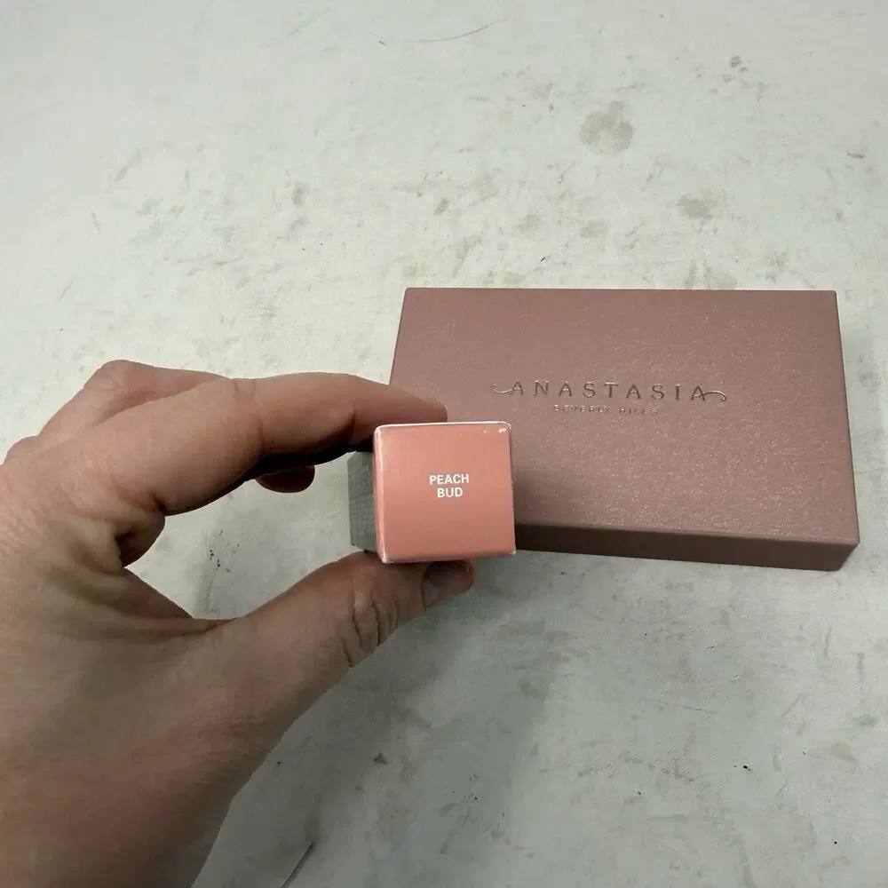 Anastasia Beverly Hills Glam to Go Eyeshadow Pallet Satin Lipstick Peach Bud Set